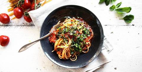 Fullkornsspaghetti med tomatsås