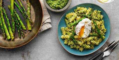 Svensk fusilli med ramslökspesto